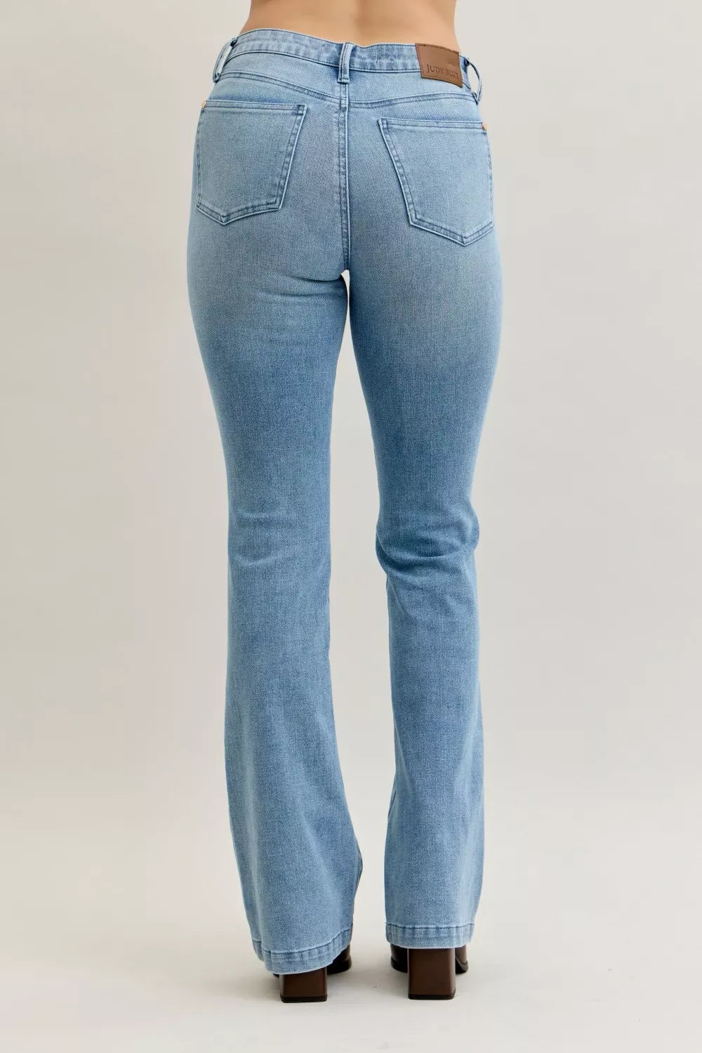 Judy Blue Full Size Mid Rise Bootcut Jeans with Contrast Wash & Front Patch Pockets Plus Size.