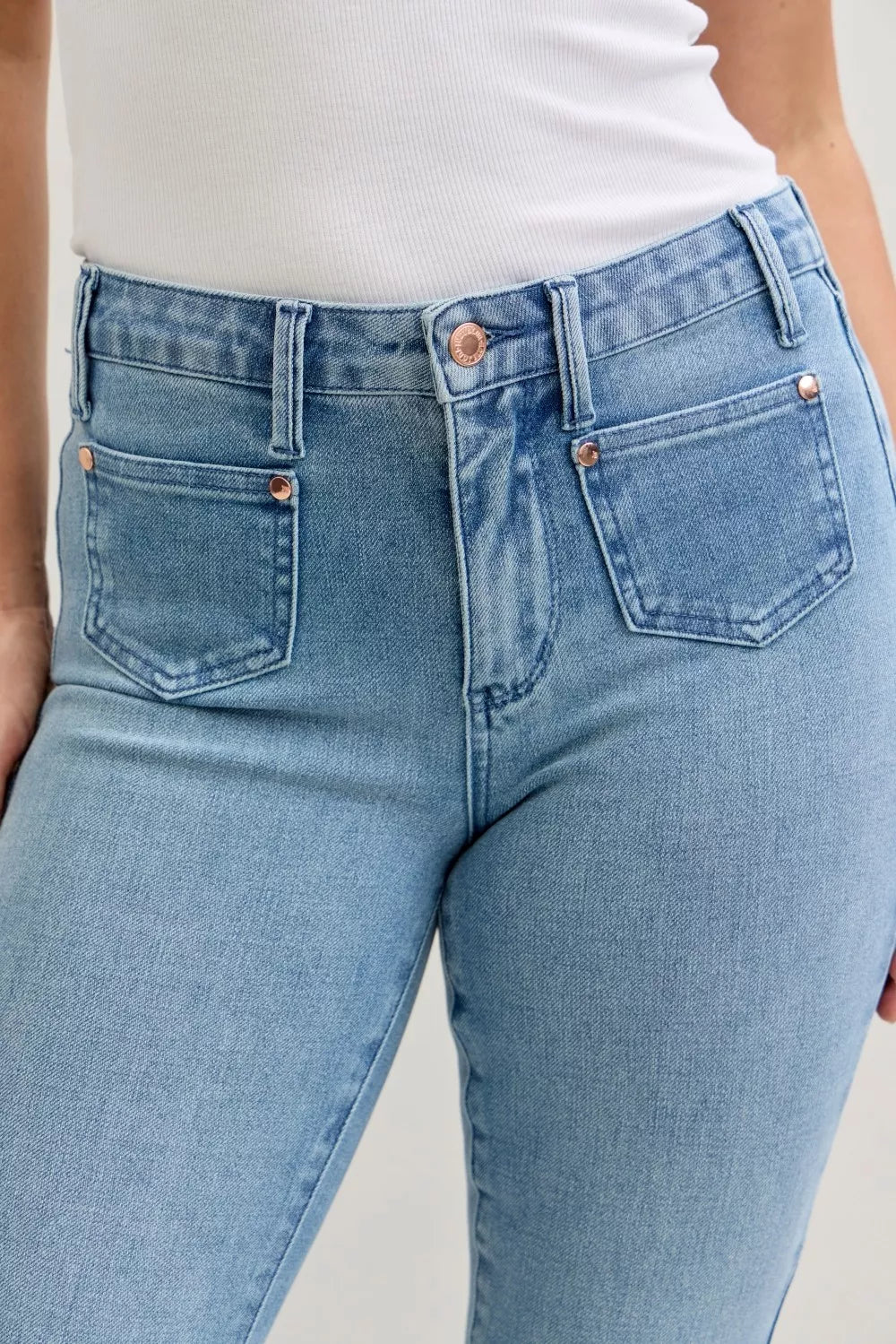 Judy Blue Full Size Mid Rise Bootcut Jeans with Contrast Wash & Front Patch Pockets Plus Size.